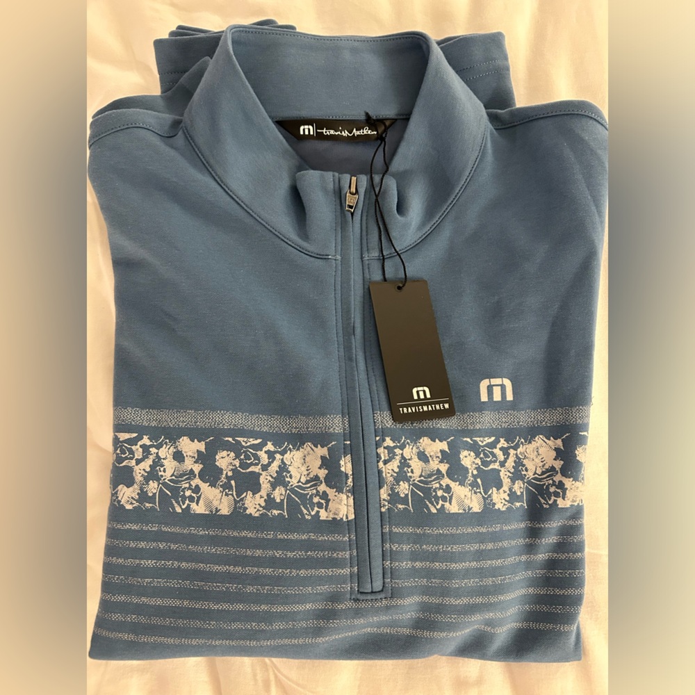 Travis Mathew Men’s Medium 1/4 Zip Long Sleeve Pullover